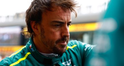 Alonso en primer plano sin casco tras el GP de China de F1