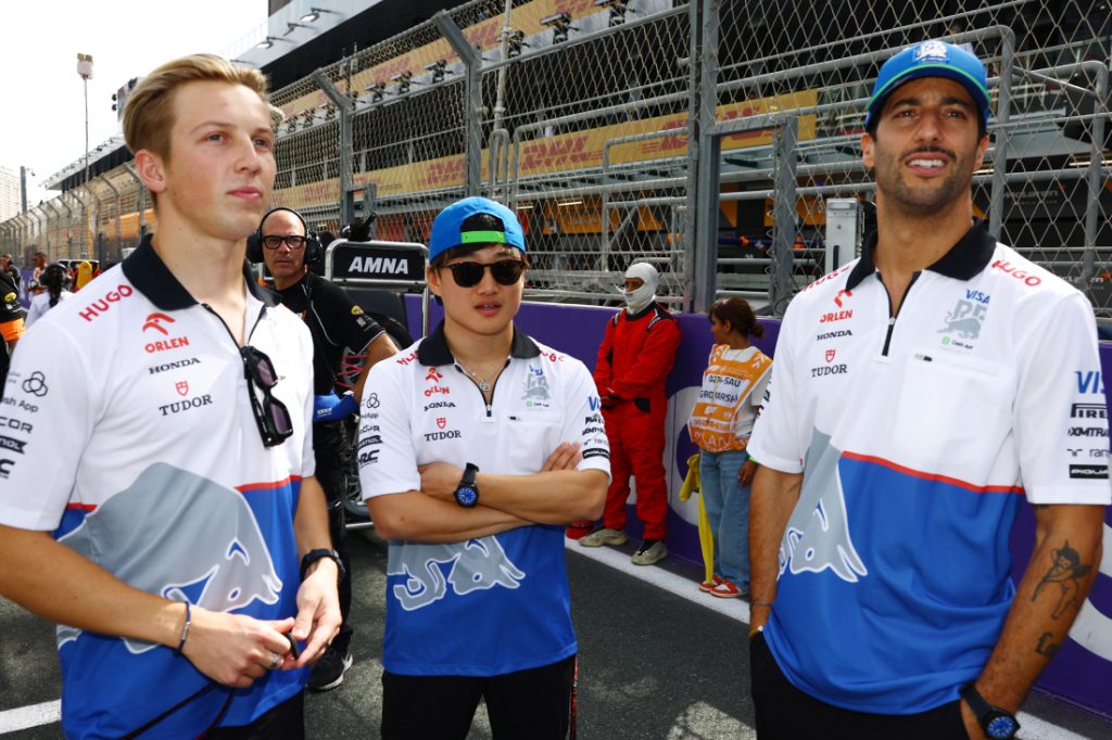 Ricciardo junto a Yuki y Lawson en el Saudi Arabia GP de F1