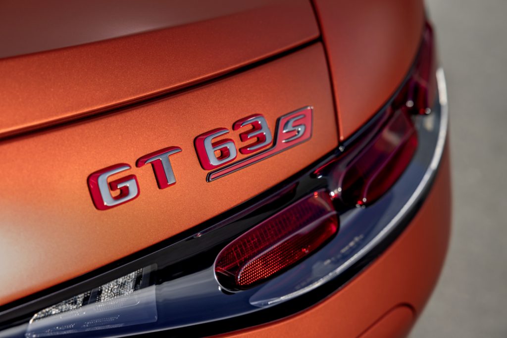 Detalle logo AMG GT 63S