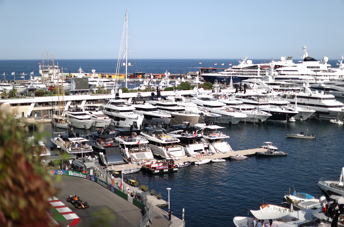 Imagen de los yates en el puerto de Monaco en el GP de F1 de 2023
