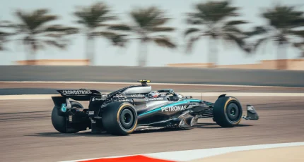 Kimi Antonelli con el Mercedes en los F1 Testing Bahrein 2026