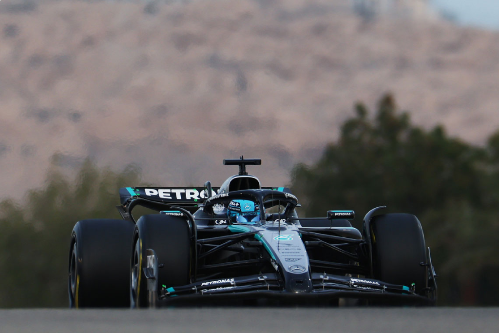 Reglamento Motores F1 2026 George Russell Test Bahrain