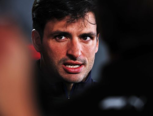 Carlos Sainz criticando a la FIA en el GP de Japón