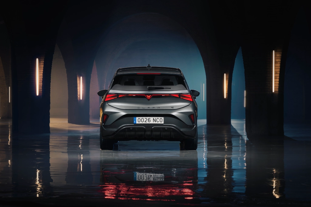 CUPRA Born 2026 nuevos grupos ópticos