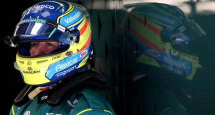 Fernando Alonso GP de Japón Jak Crawford Aston Martin.