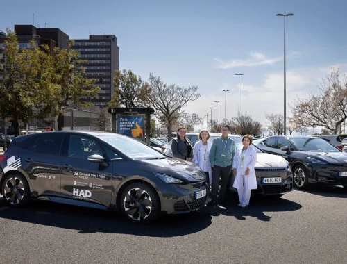 Donación de vehículos de la Fundación SEAT CUPRA a hospitales.