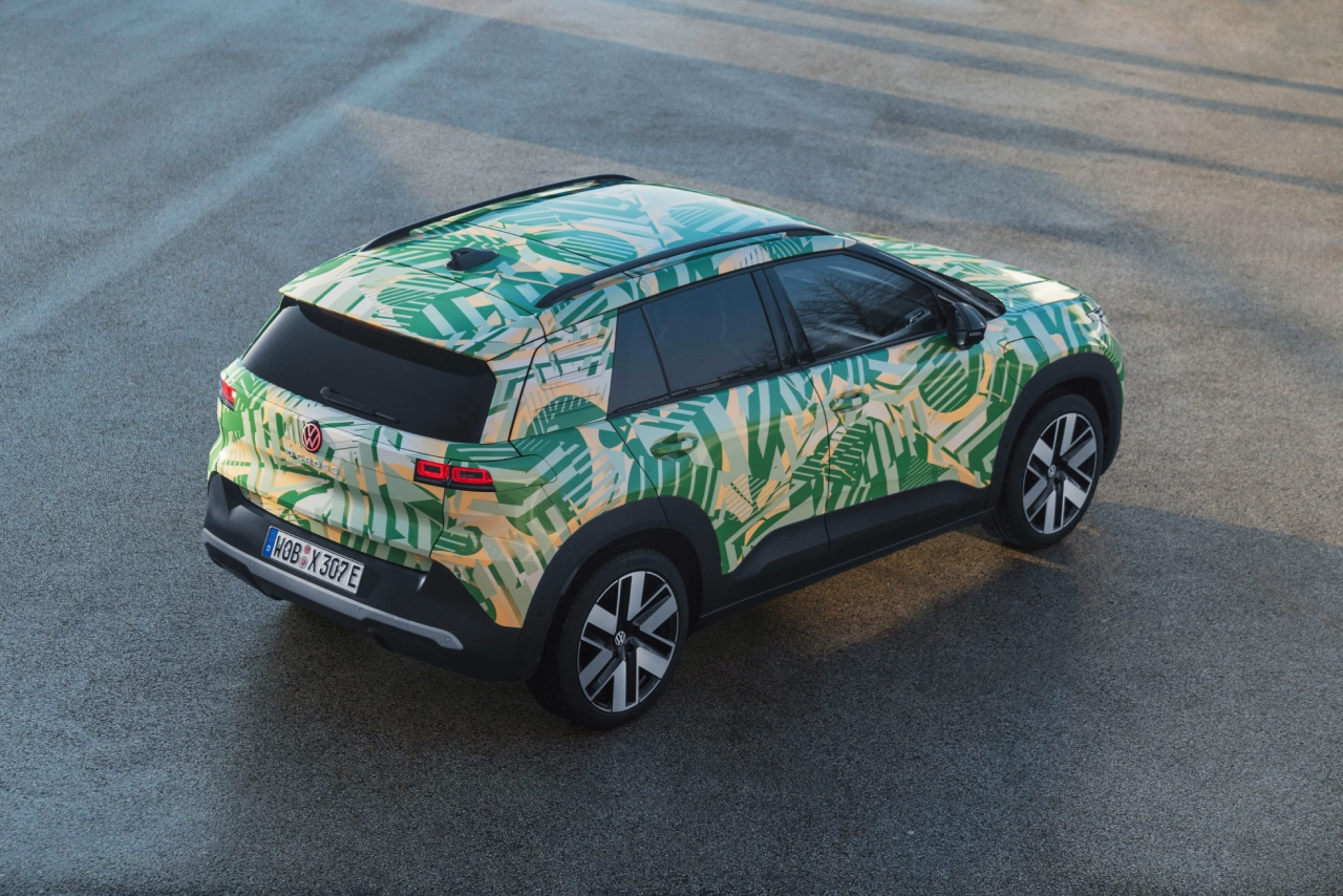 Volkswagen ID. Cross camuflado Ámsterdam SUV eléctrico.