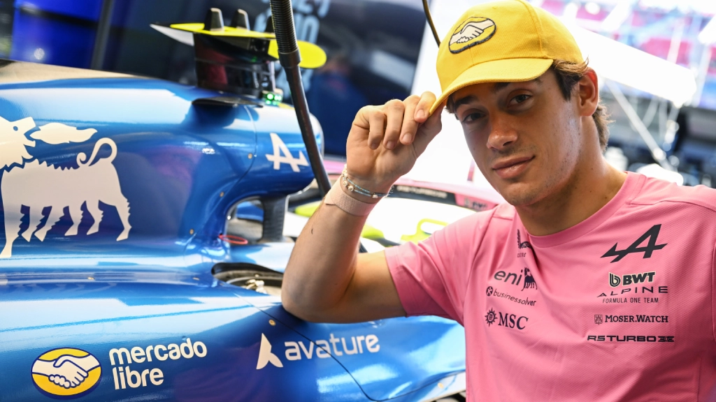 Franco Colapinto Alpine F1 GP Japón 2026 box equipo