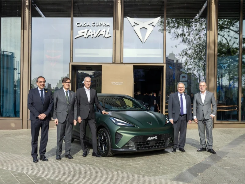 CUPRA Raval ha tenido todo el apoyo institucional en su world premiere