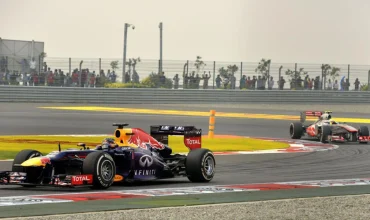 Sebastian Vettel celebrando su victoria. ¿Quién ganará el GP India 2027?