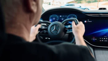 Volante del EQS con la nueva dirección Mercedes-Benz Steer by wire