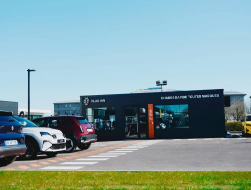 Estación de recarga ultrarrápida Plug Inn Renault en Francia