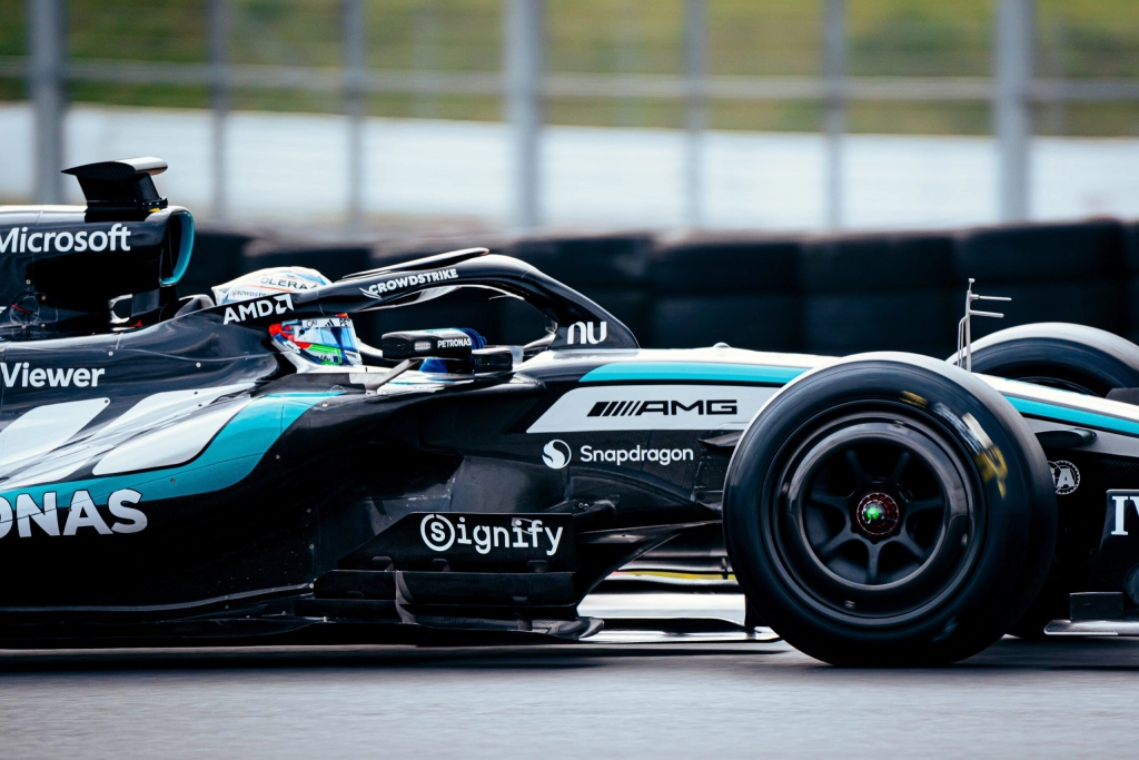 Monoplaza Fórmula 1 en Nürburgring curvas técnicas circuito histórico