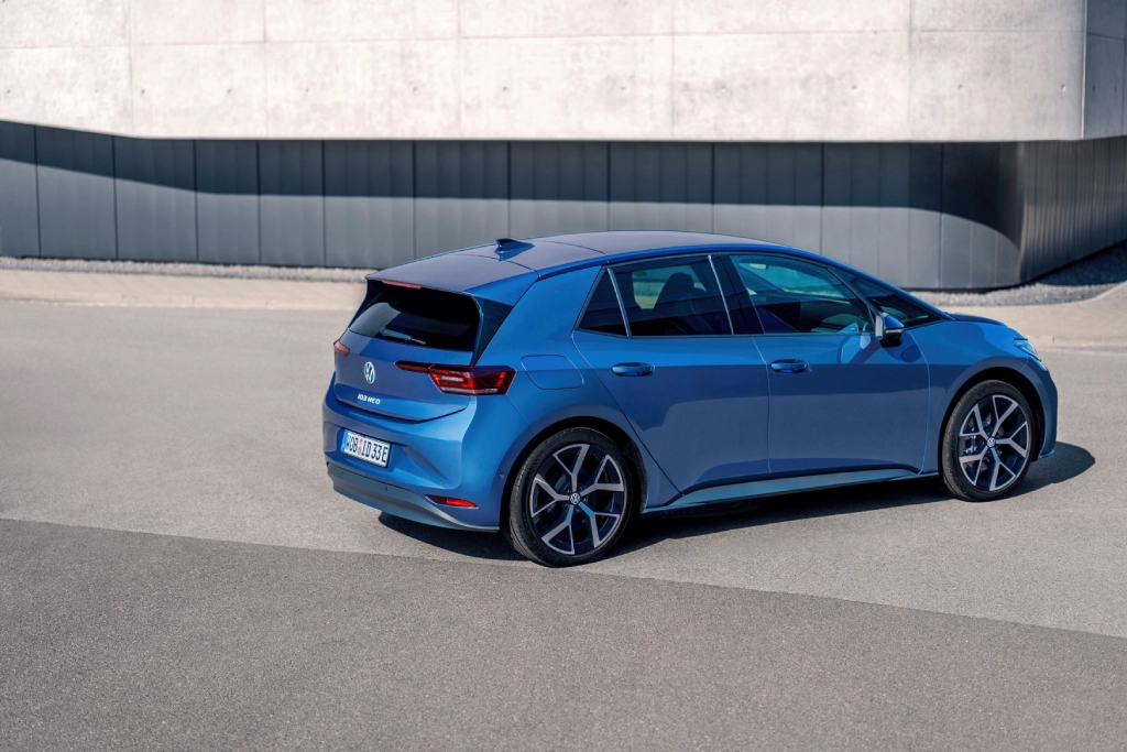 Volkswagen ID.3 Neo perfil lateral diseño Pure Positive compacto eléctrico
