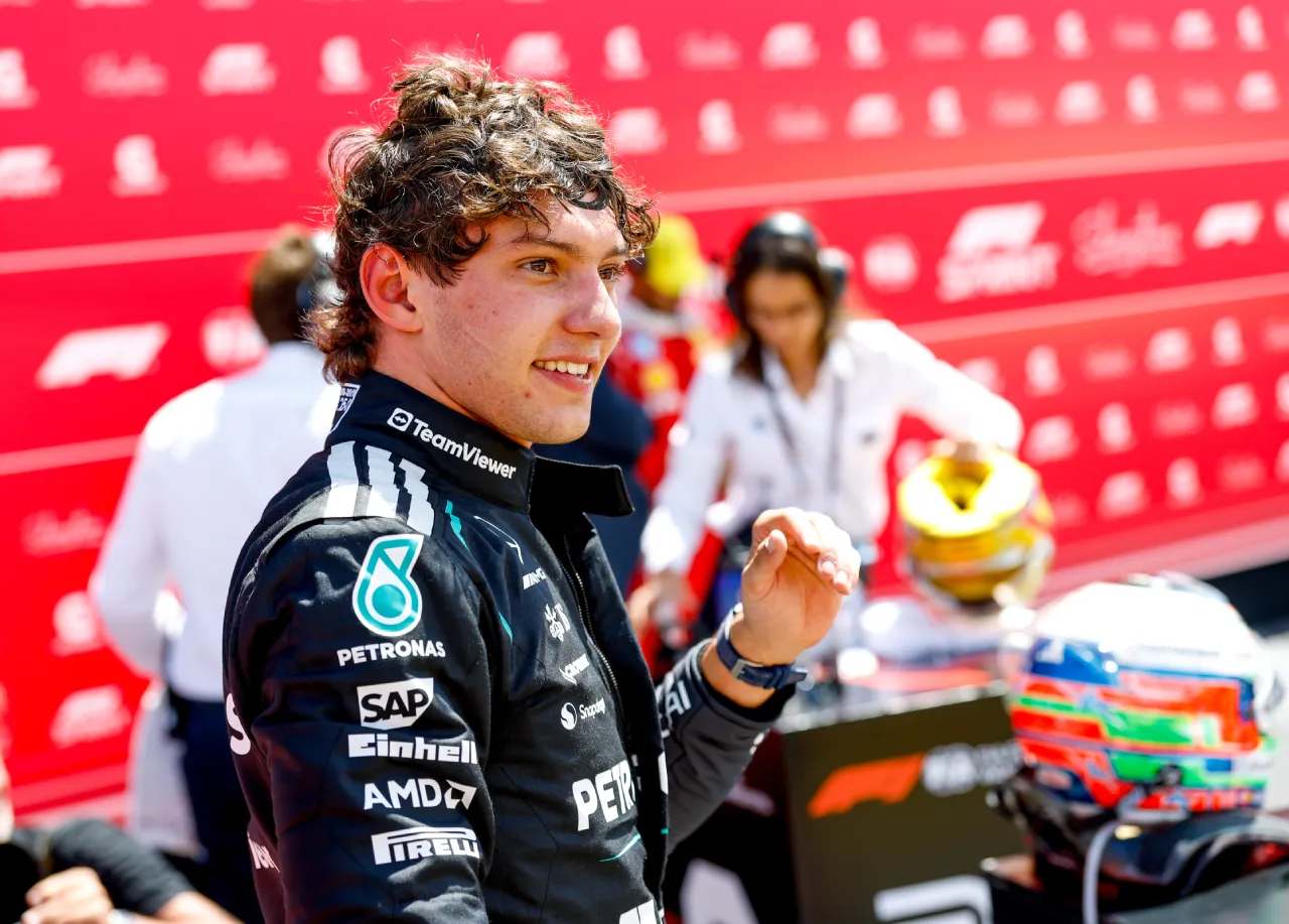 El piloto Kimi Antonelli ha sido demandado por sui antiguo mánager.