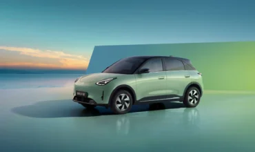Geely presenta su E2 y abre los pedidos.