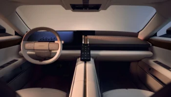 Interior futurista del Jaguar Type 01